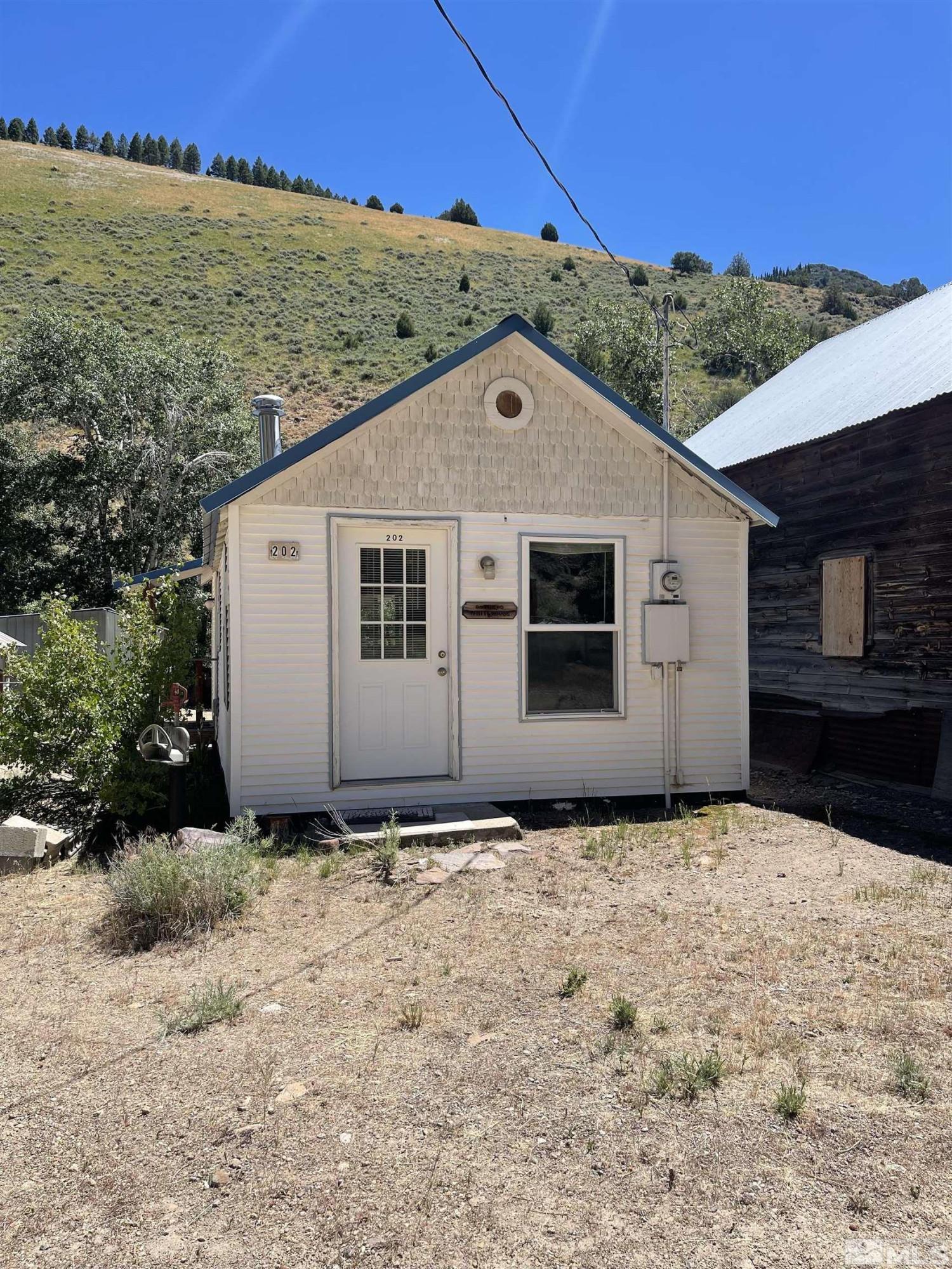 Image 2: Photo 2
