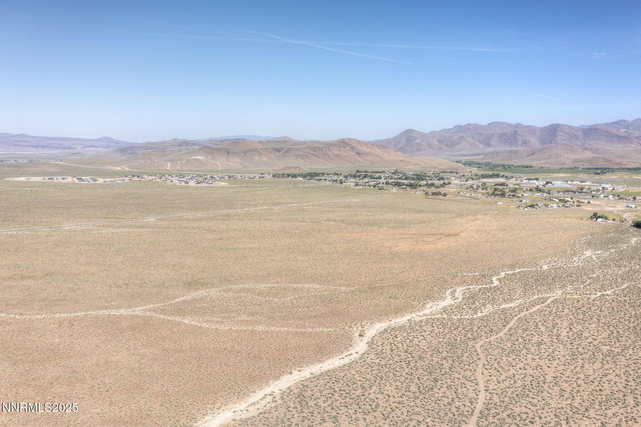 Image 3: 5-web-or-mls-n-pinenut-dr