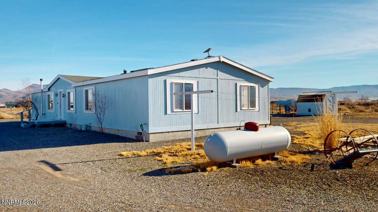 Image 3: Front/Primary