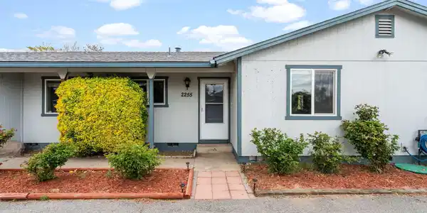 2255 Dakota Way