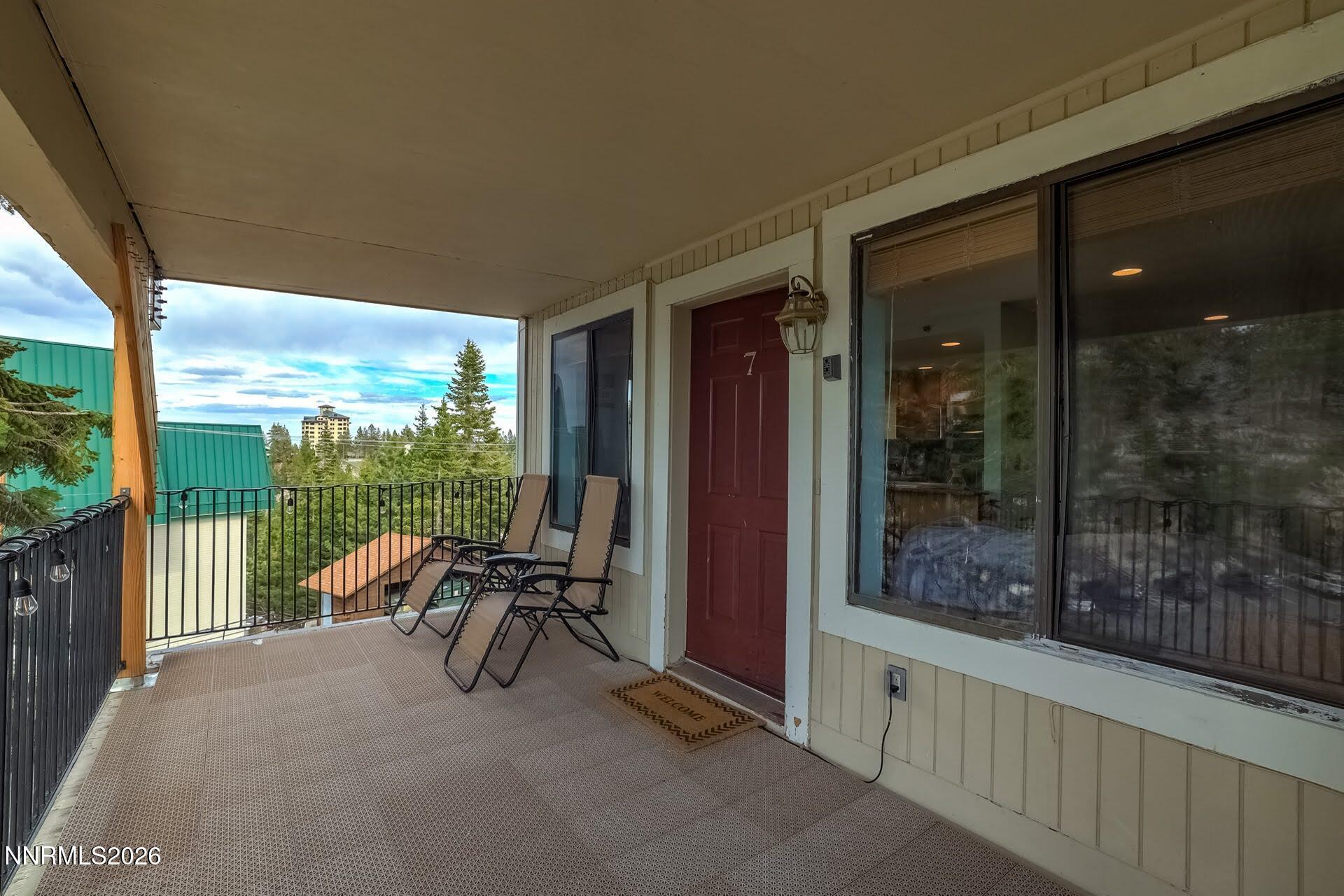 Image 4: Patio & Front Door