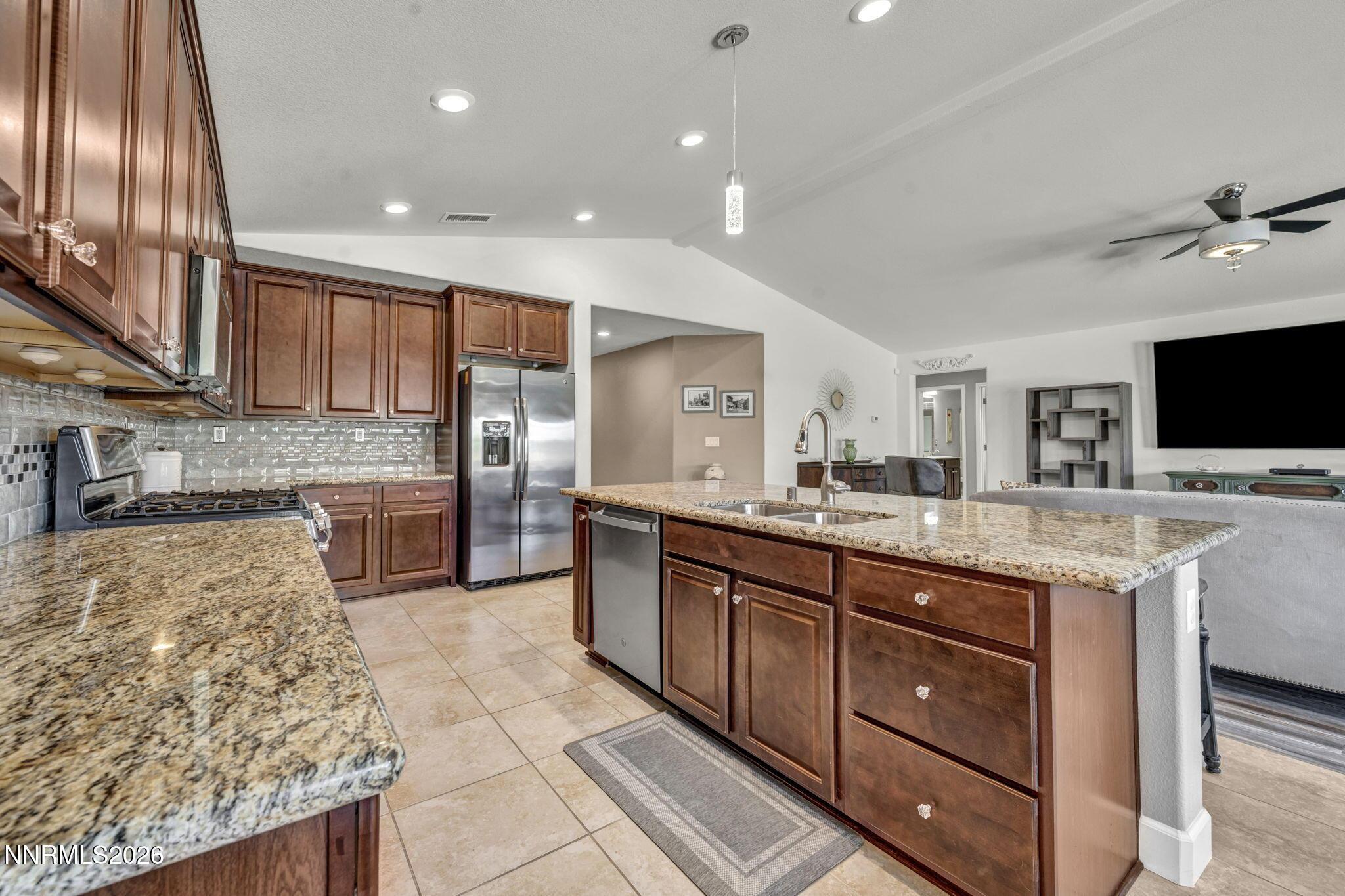 Image 2: 43-web-or-mls-3760-zoroaster-ct