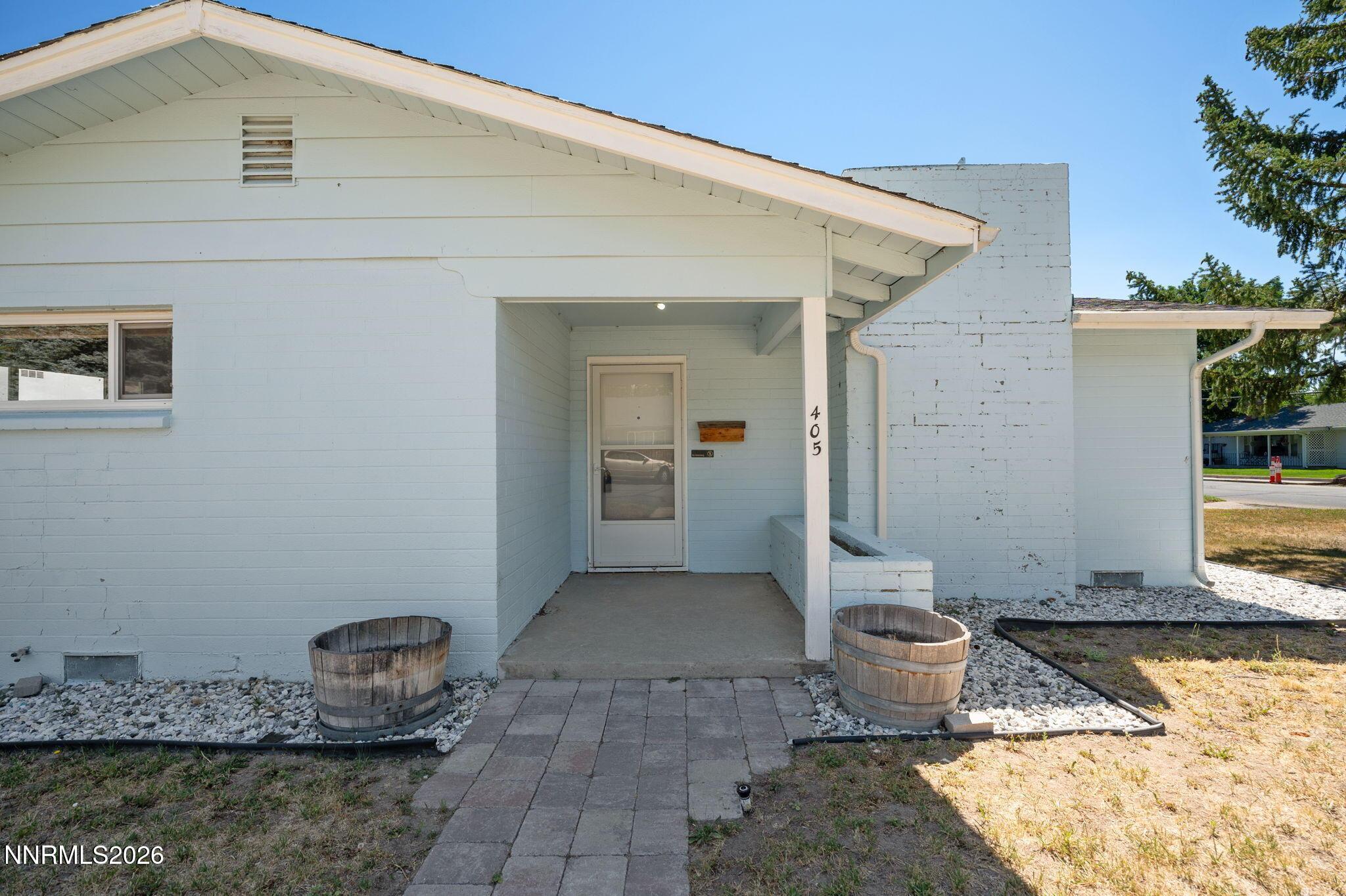 Image 1: 17-web-or-mls-A7404701
