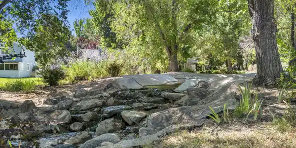 Image 4: 29-web-or-mls-857-lighthouse-ct