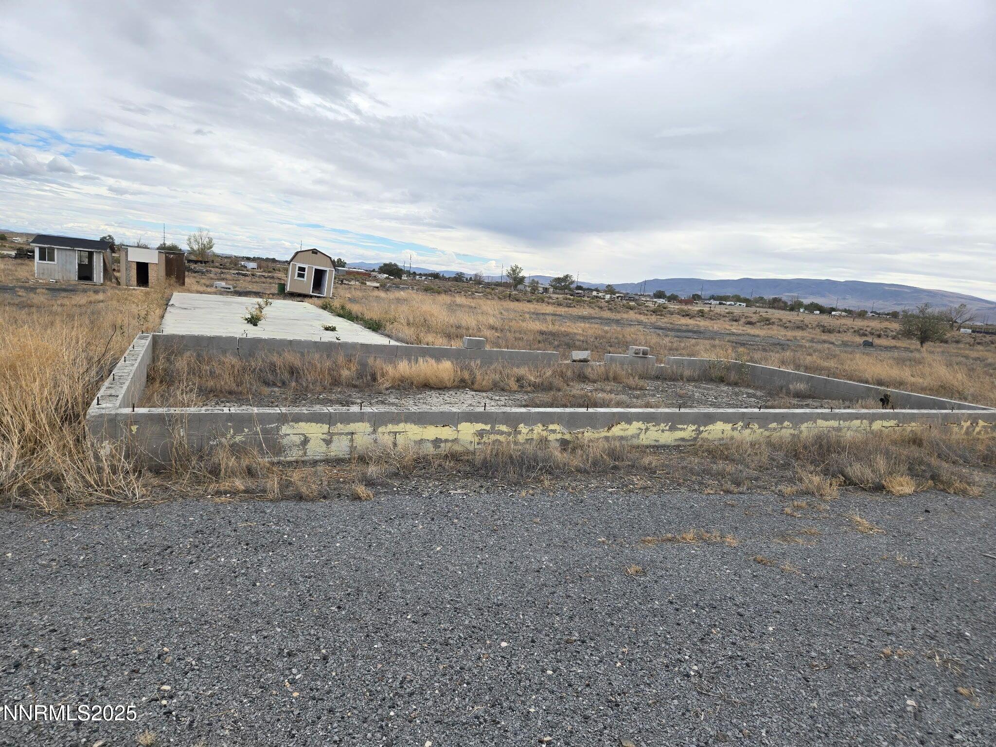 Image 2: Photo 1