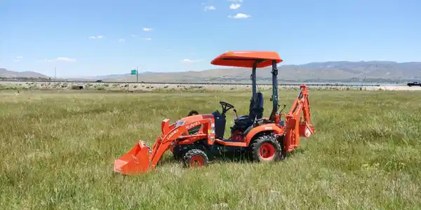 Image 3: tractor
