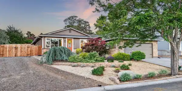 2350 Sequoia Lane