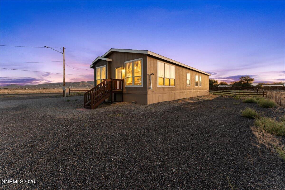 Image 1: 80-3913 Amber Street Silver Springs NV 8