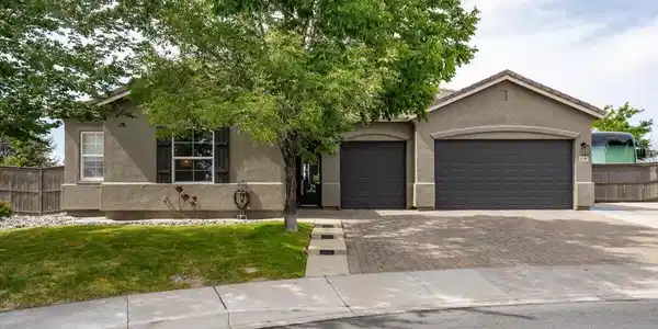 Image 2: 38-8295 Opal Glen Way Reno NV 89506 (44
