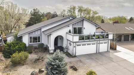 4760 Warren Way