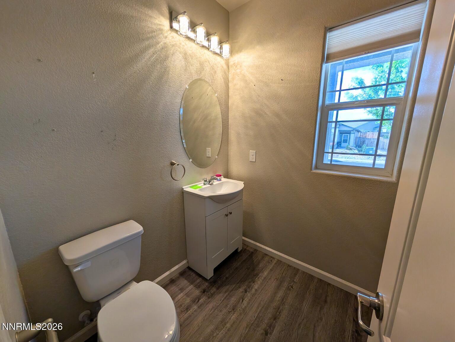 Image 3: Half Bath - Entry
