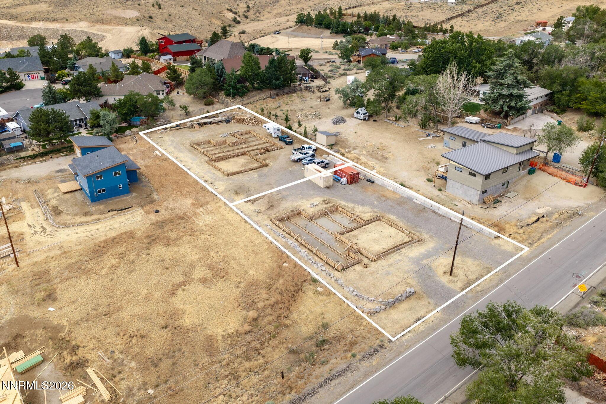 Image 2: 28-web-or-mls-390 Hoge Rd-21 lines