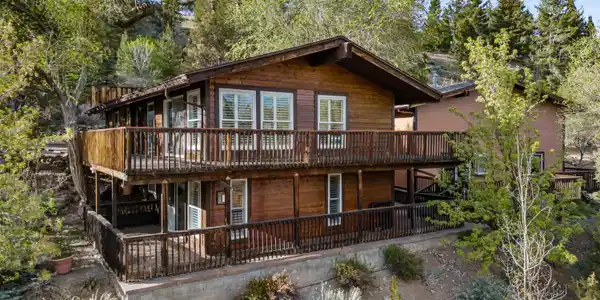 2225 Driscoll Drive