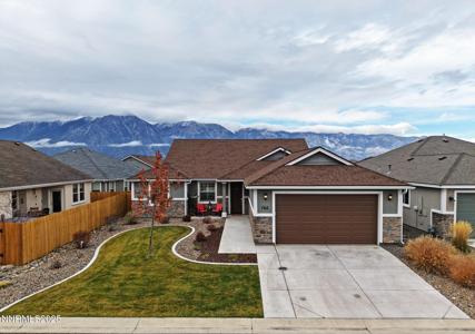 768 E Cottage Loop