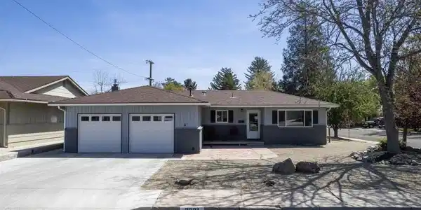 2201 Glenn Drive