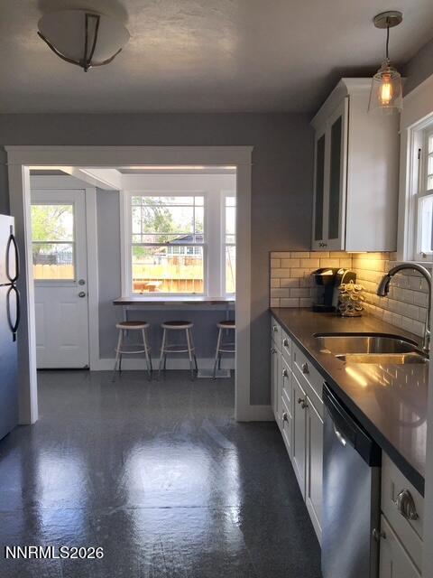 Image 2: 127 E Pueblo kitchen 4