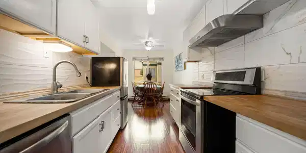 Image 2: 5-web-or-mls-3923 Clear Acre Ln 178-6