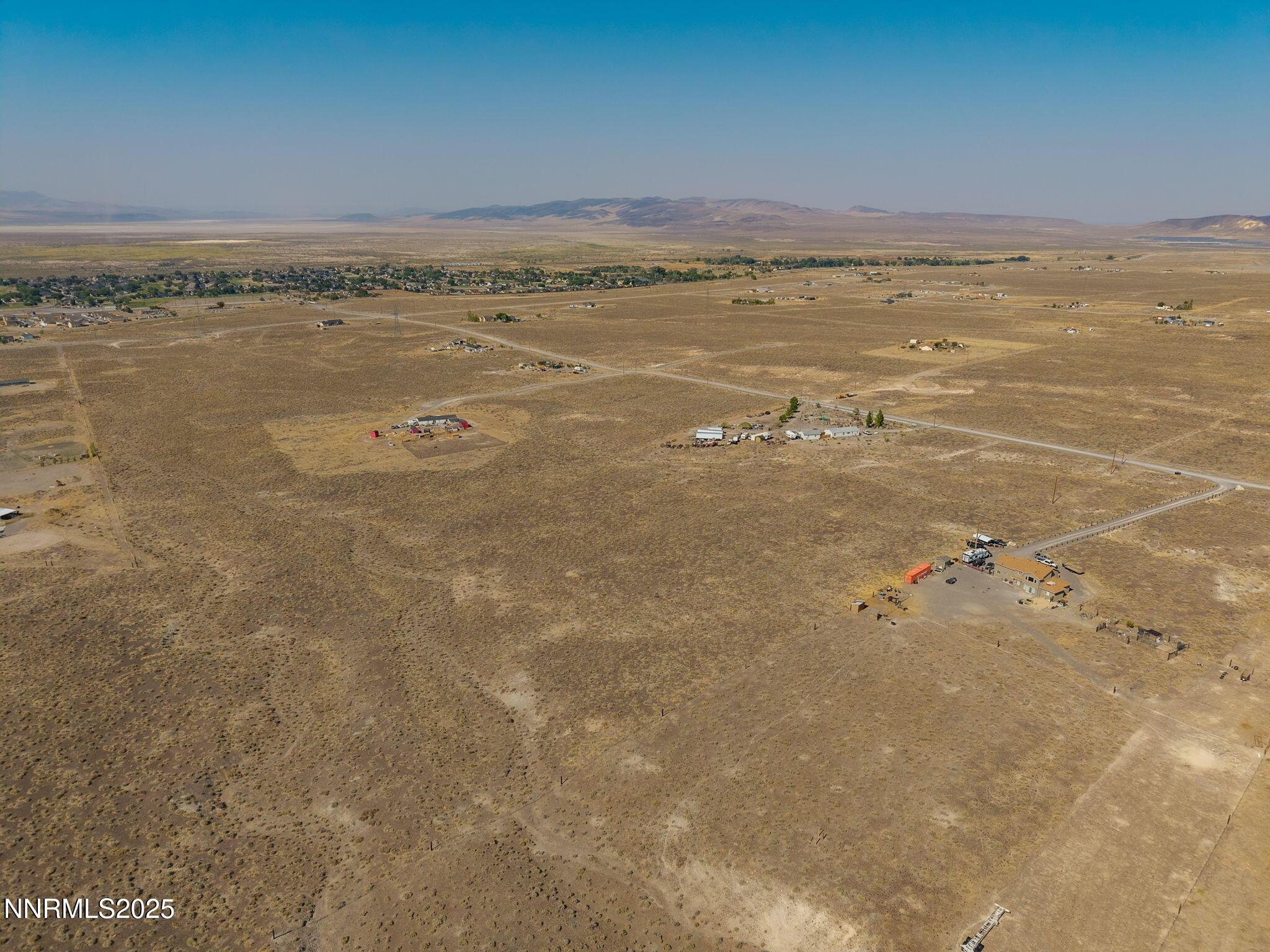 Image 3: 7-web-or-mls-1945 Gustafson Rd-8