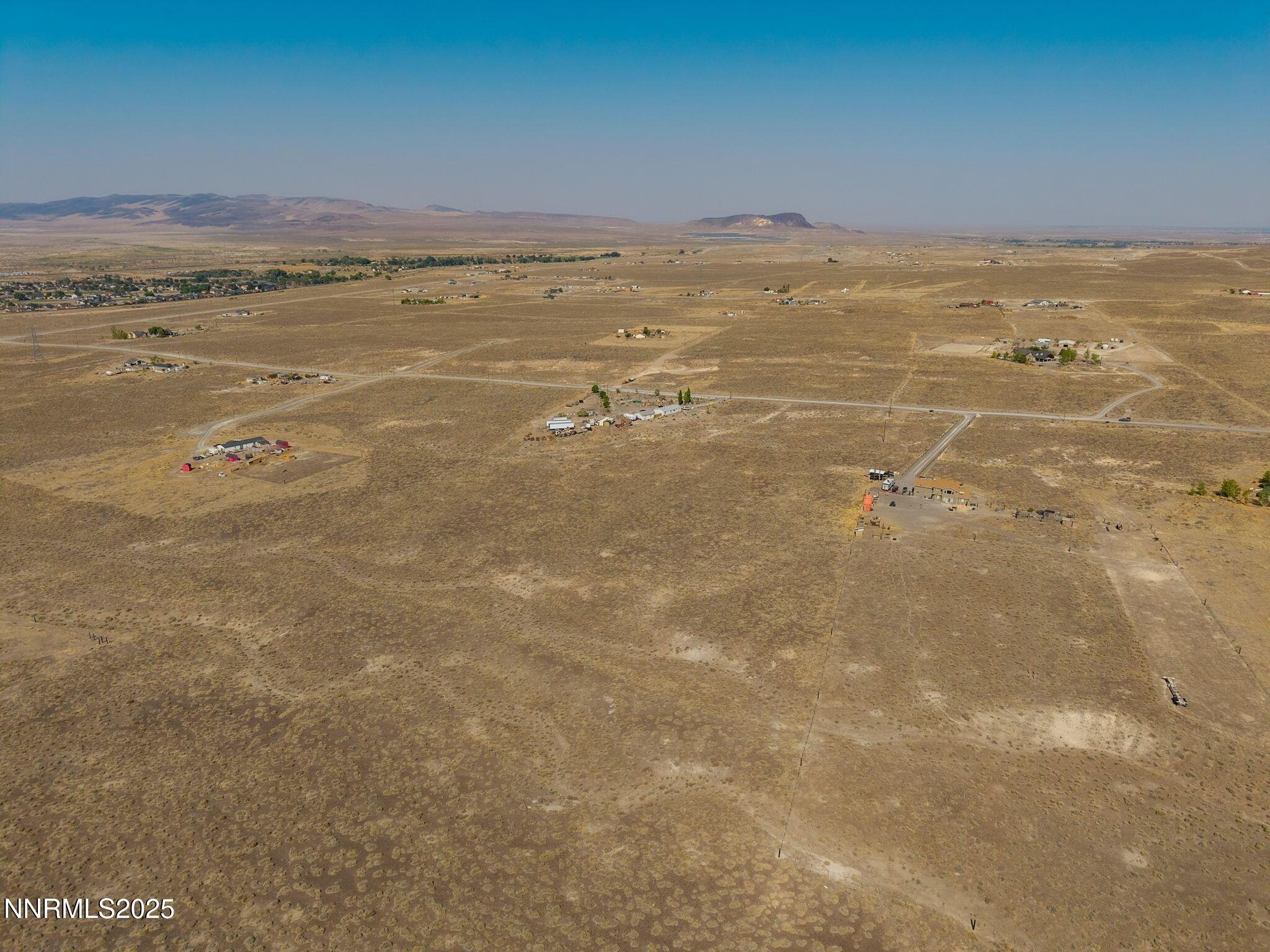 Image 4: 6-web-or-mls-1945 Gustafson Rd-7