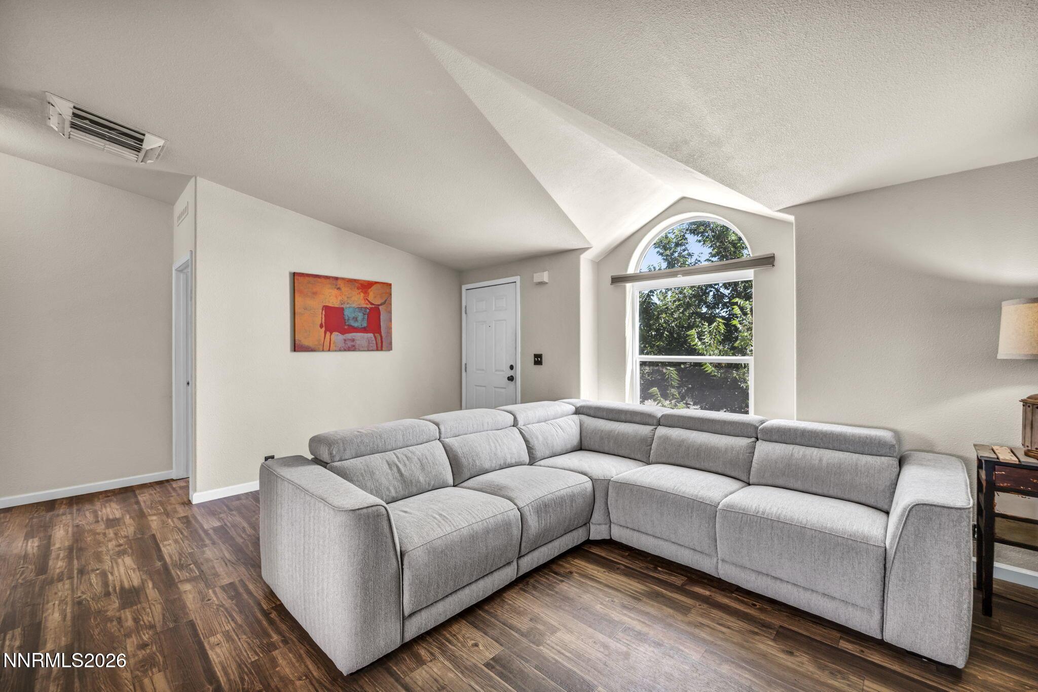 Image 1: 42-web-or-mls-2210-fox-st