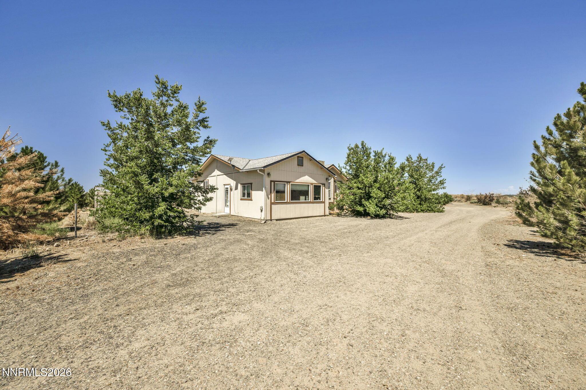 Image 2: 4-web-or-mls-2210-fox-st