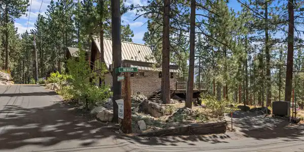 Image 3: 422LakeviewAve(NV)(6of45)