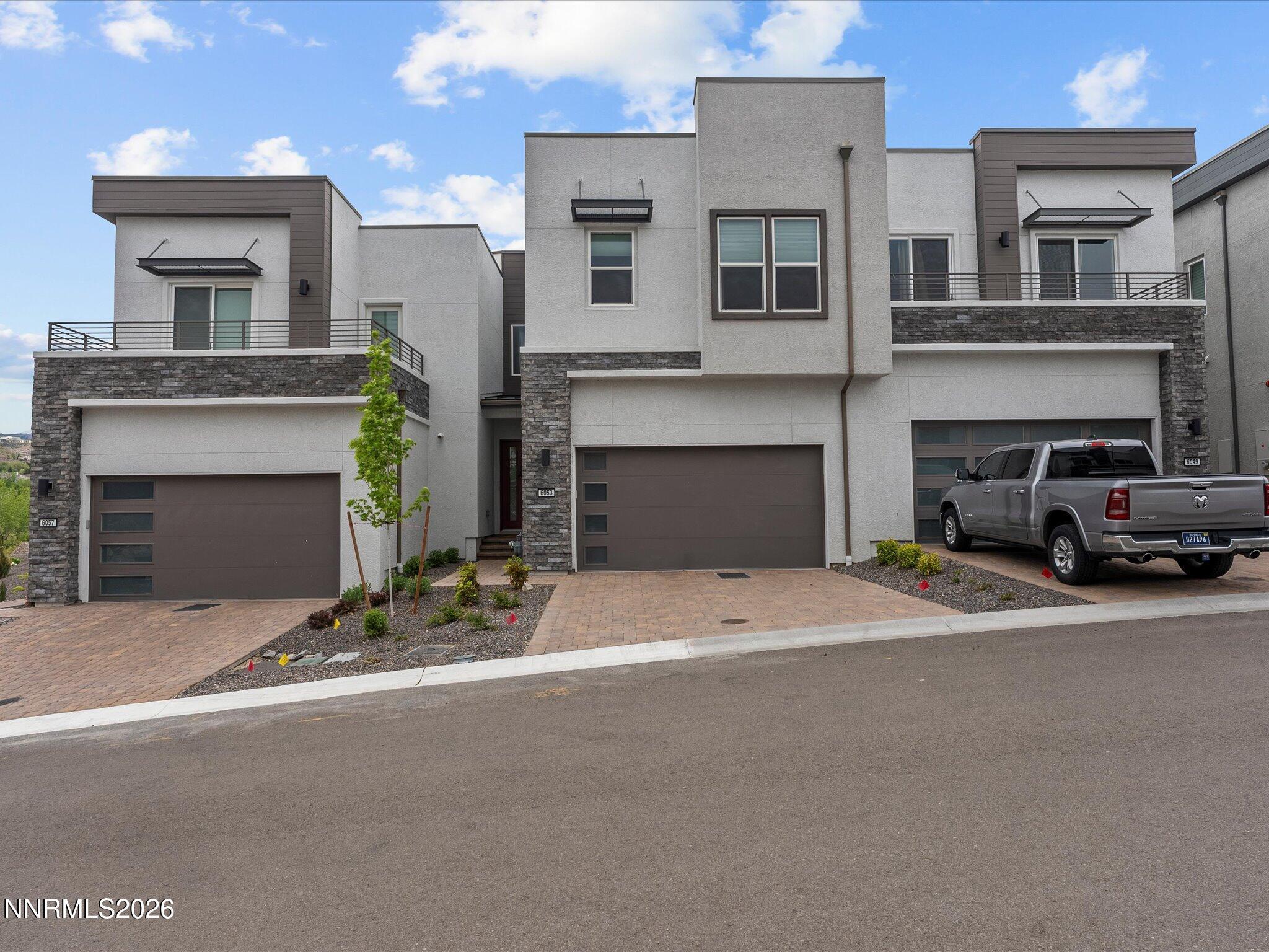 Image 1: 03-6053 Kelly Hts Wy-102