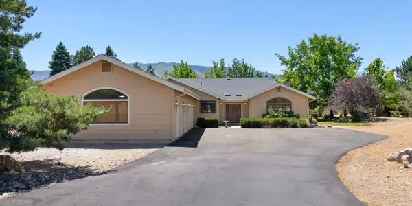 960 Buckbrush Lane