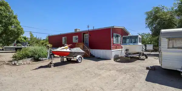 5590 Lil Abner Lane