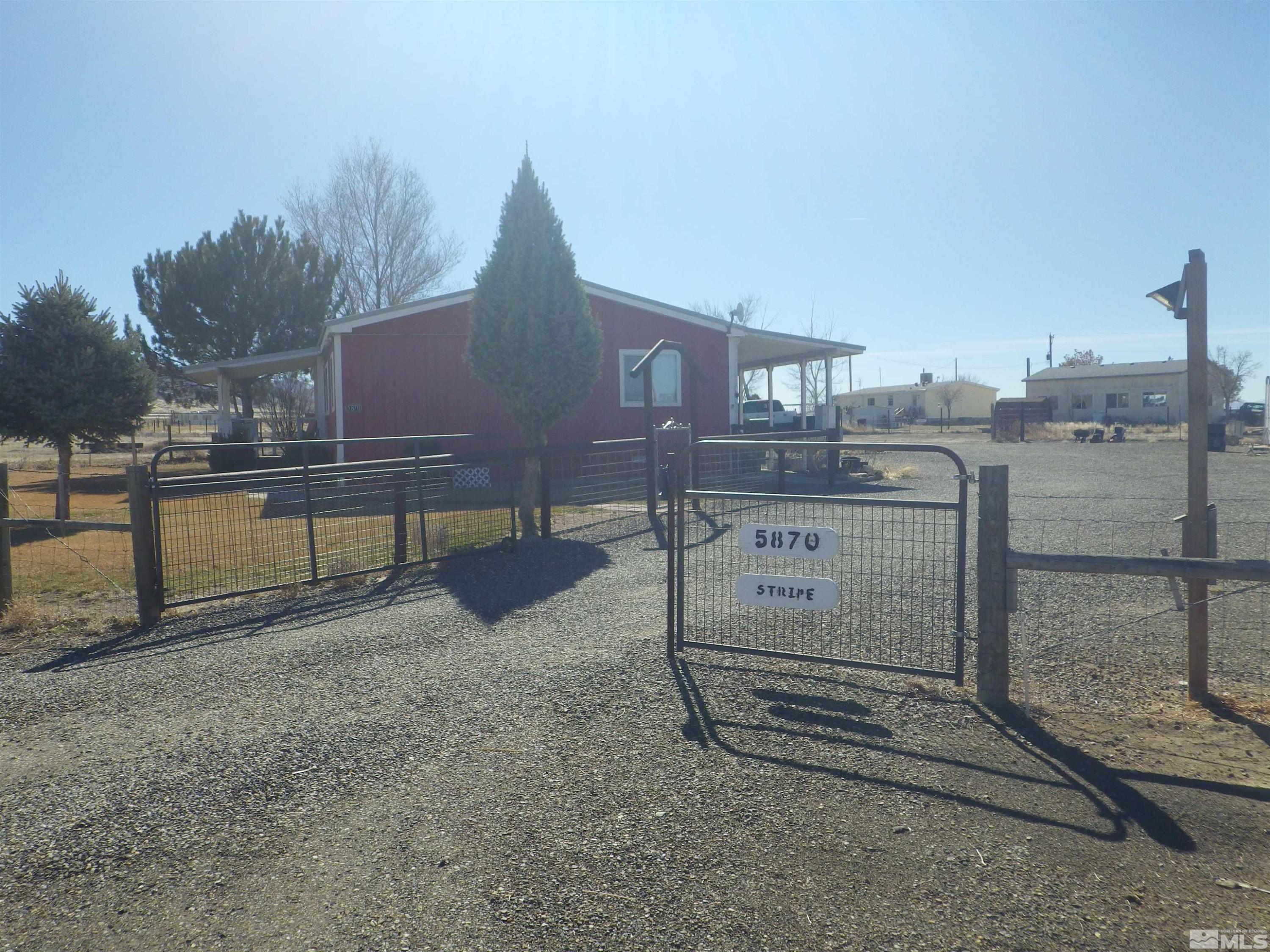 Image 3: Photo 3