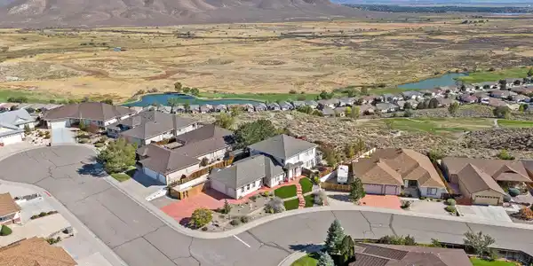 1037 Sunburst Drive