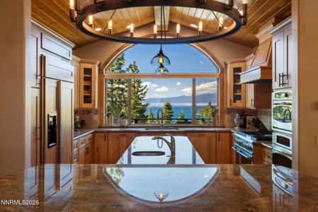 220 Sleepy Hollow Glen