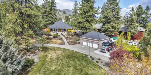 3704 Lakeview Road
