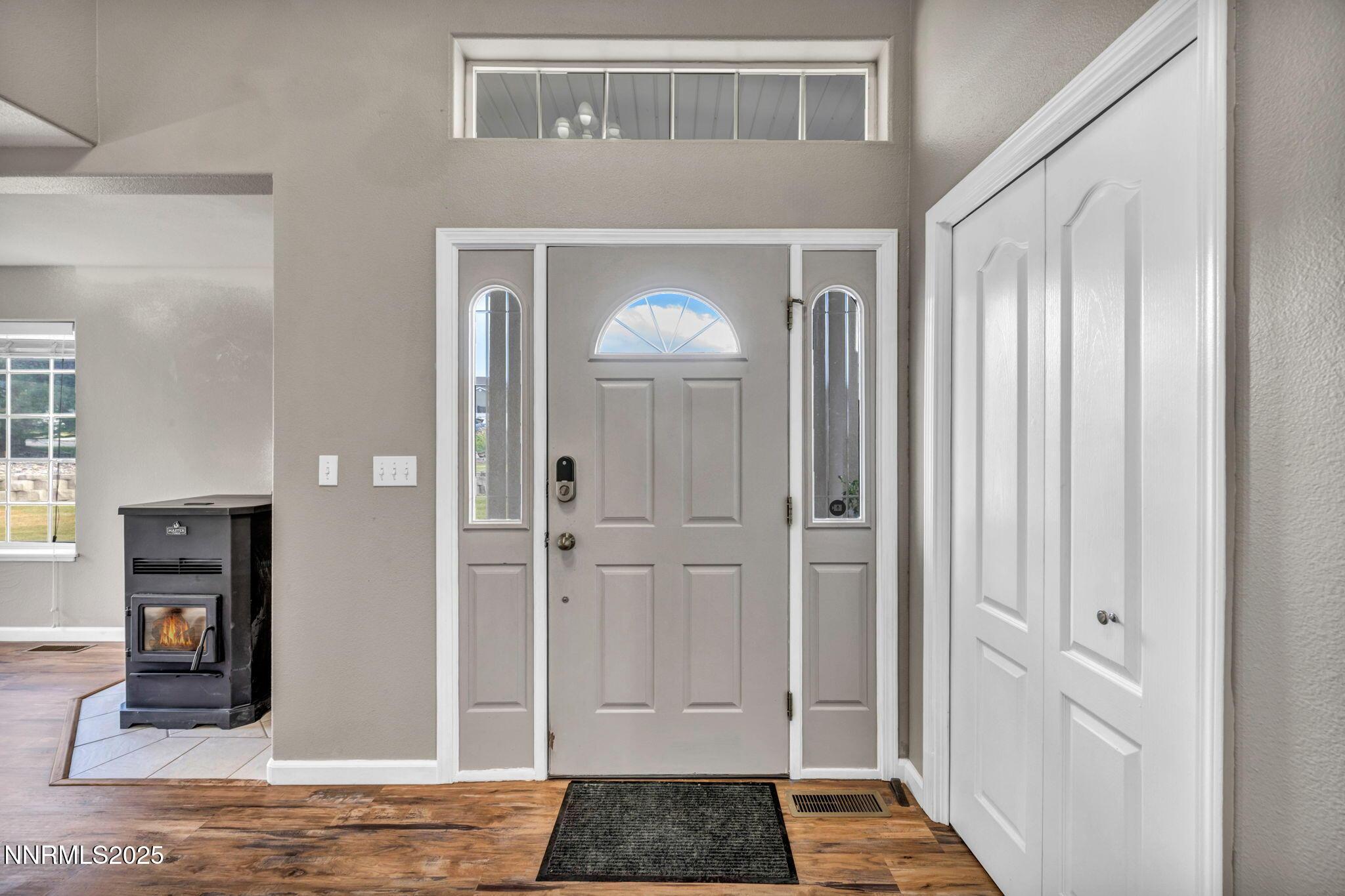 Image 2: 37-web-or-mls-5545-patrician-way (1)