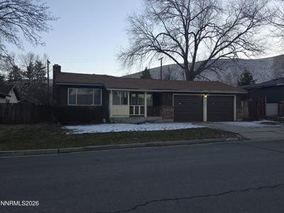 1005 W 4th Street
