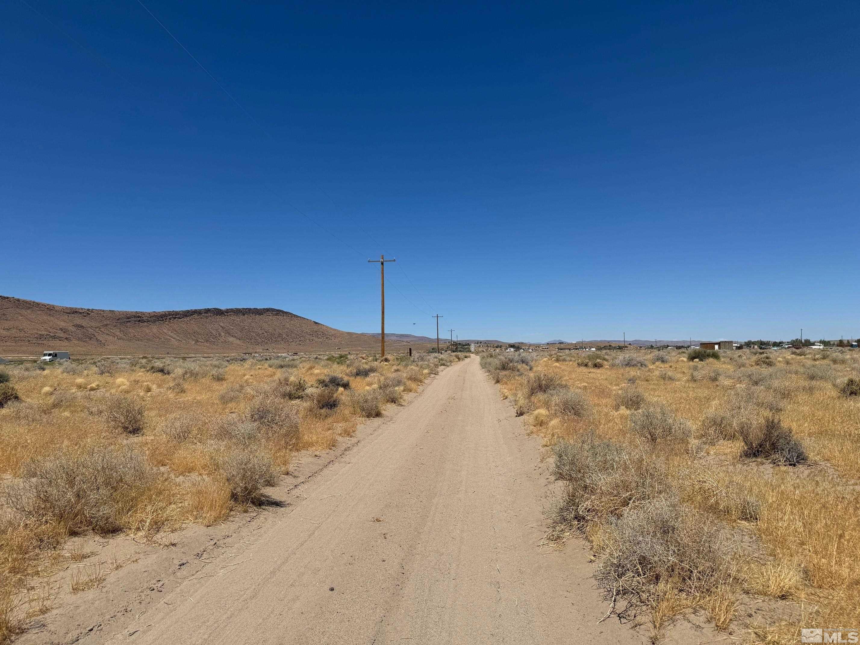 Image 1: Photo 1