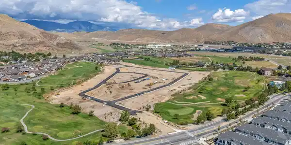 Image 2: 10-web-or-mls-1251-country-club-dr