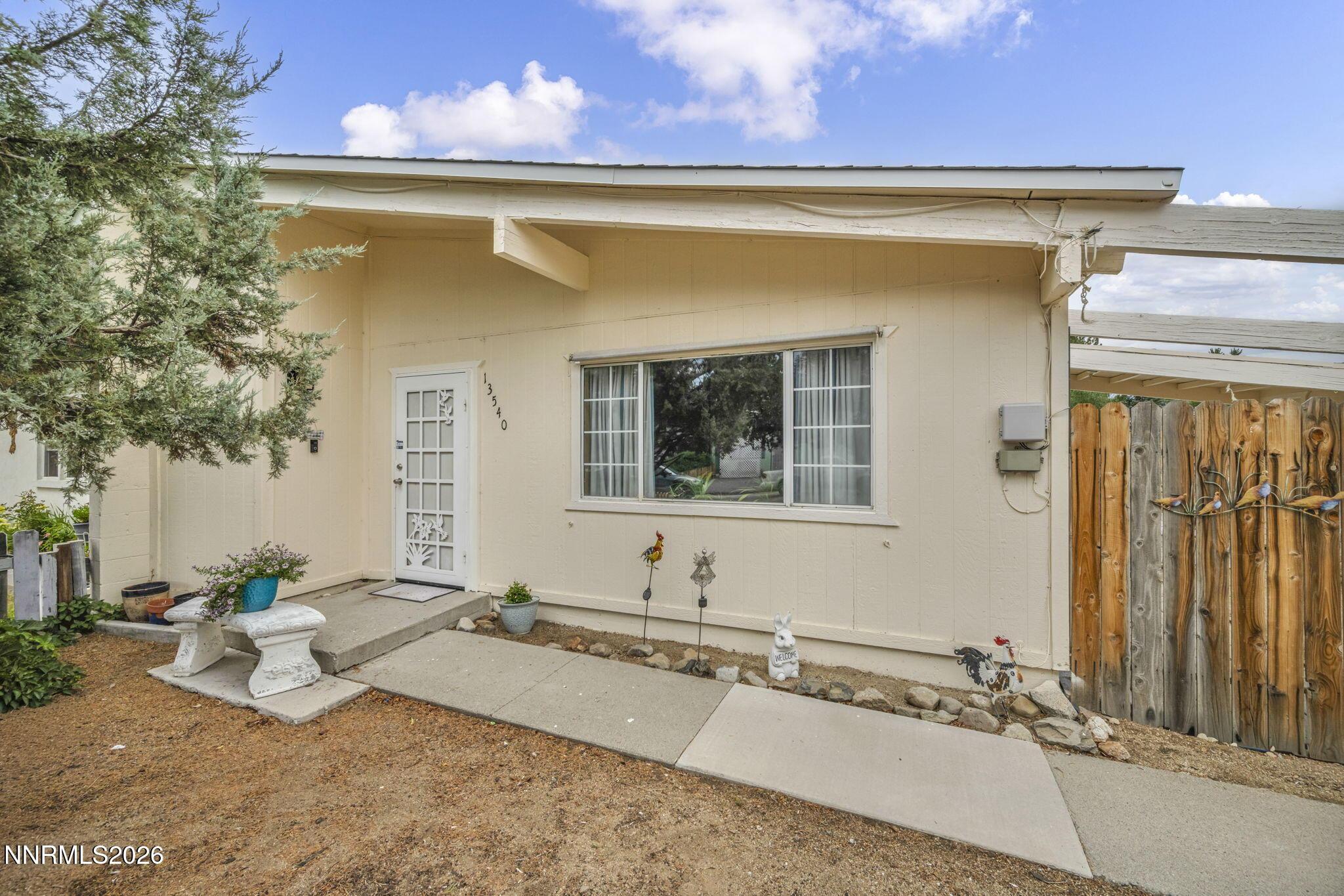 Image 4: 4-web-or-mls-13540-mt-shasta-st