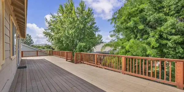 Image 4: 9-web-or-mls-7367-la-costa-st