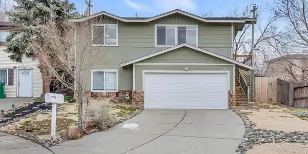 1045 Hartford Court