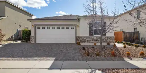 8925 Silverkist Drive