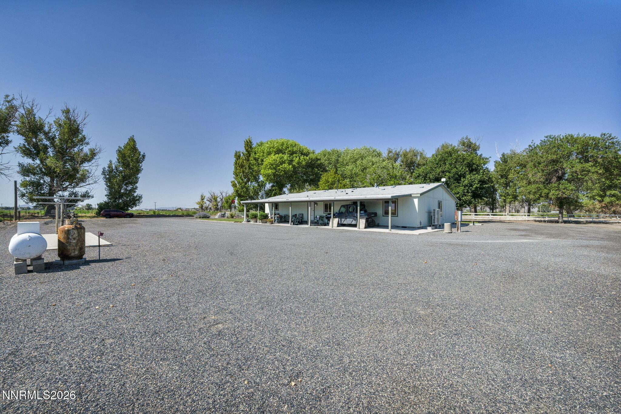 Image 3: 3-web-or-mls-3000-n-meridian-rd