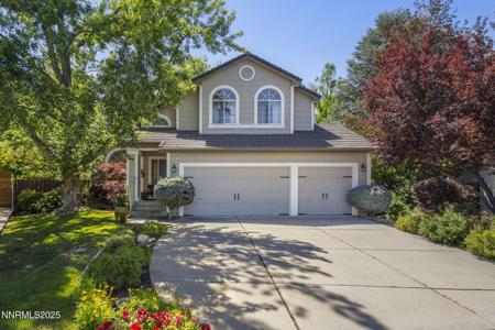 994 Mirror Lake Court