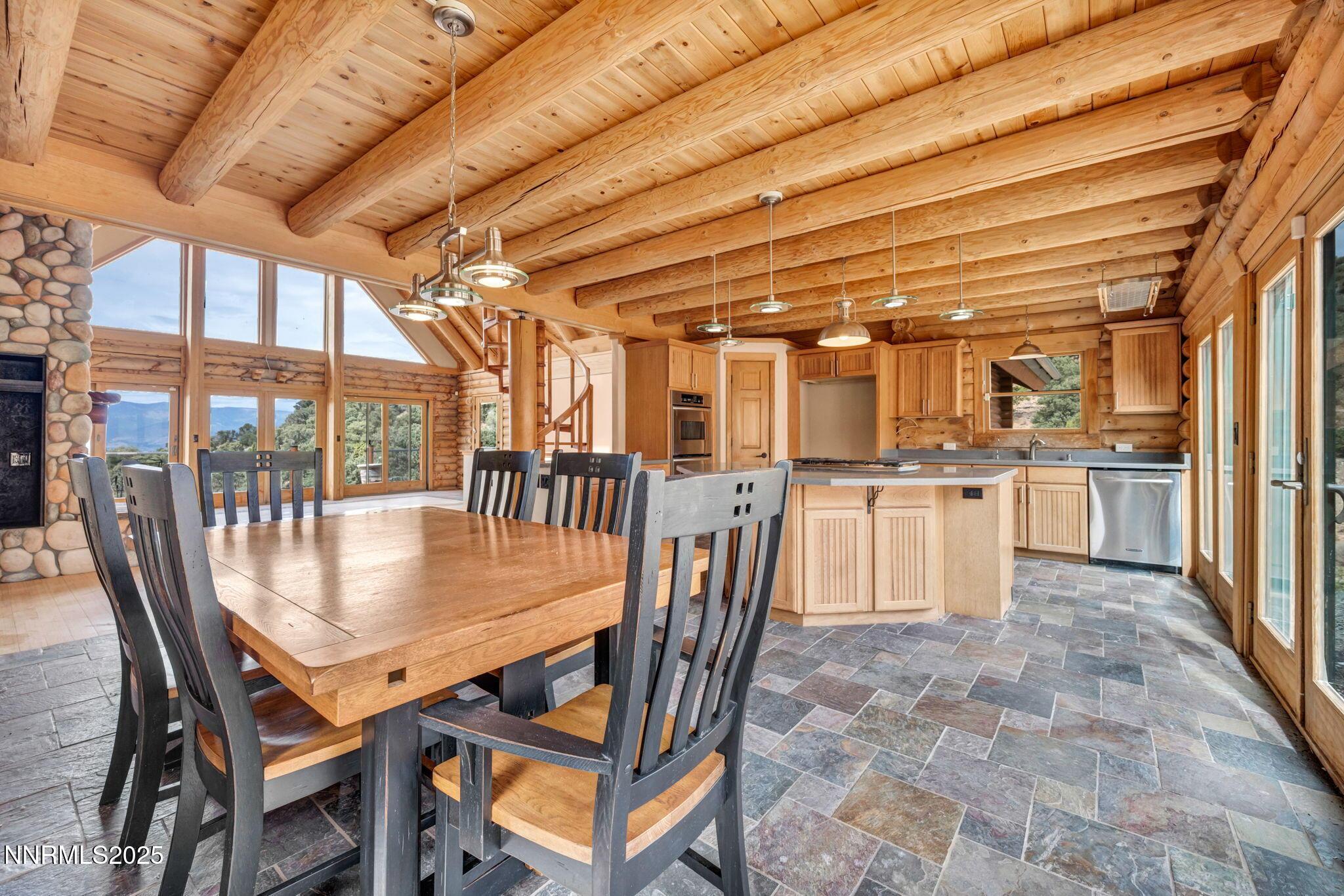 Image 3: 102-web-or-mls-1300-yellow-jacket-rd