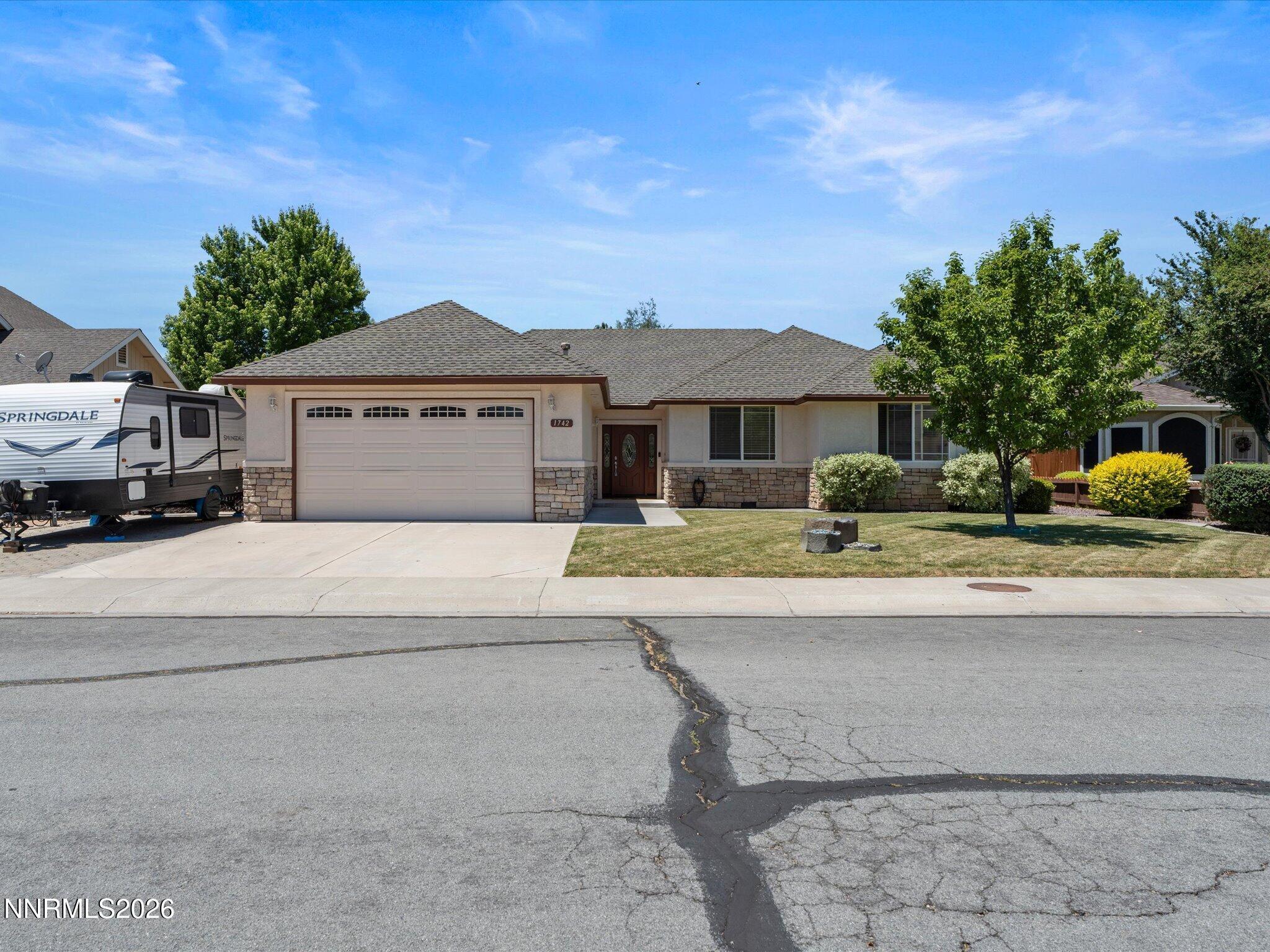 Image 1: 02-1742 Empire Ranch Rd-101