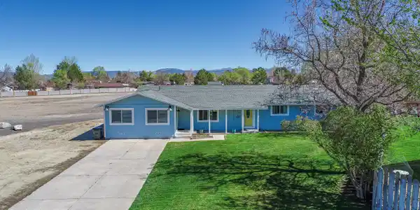 913 Rawhide Court