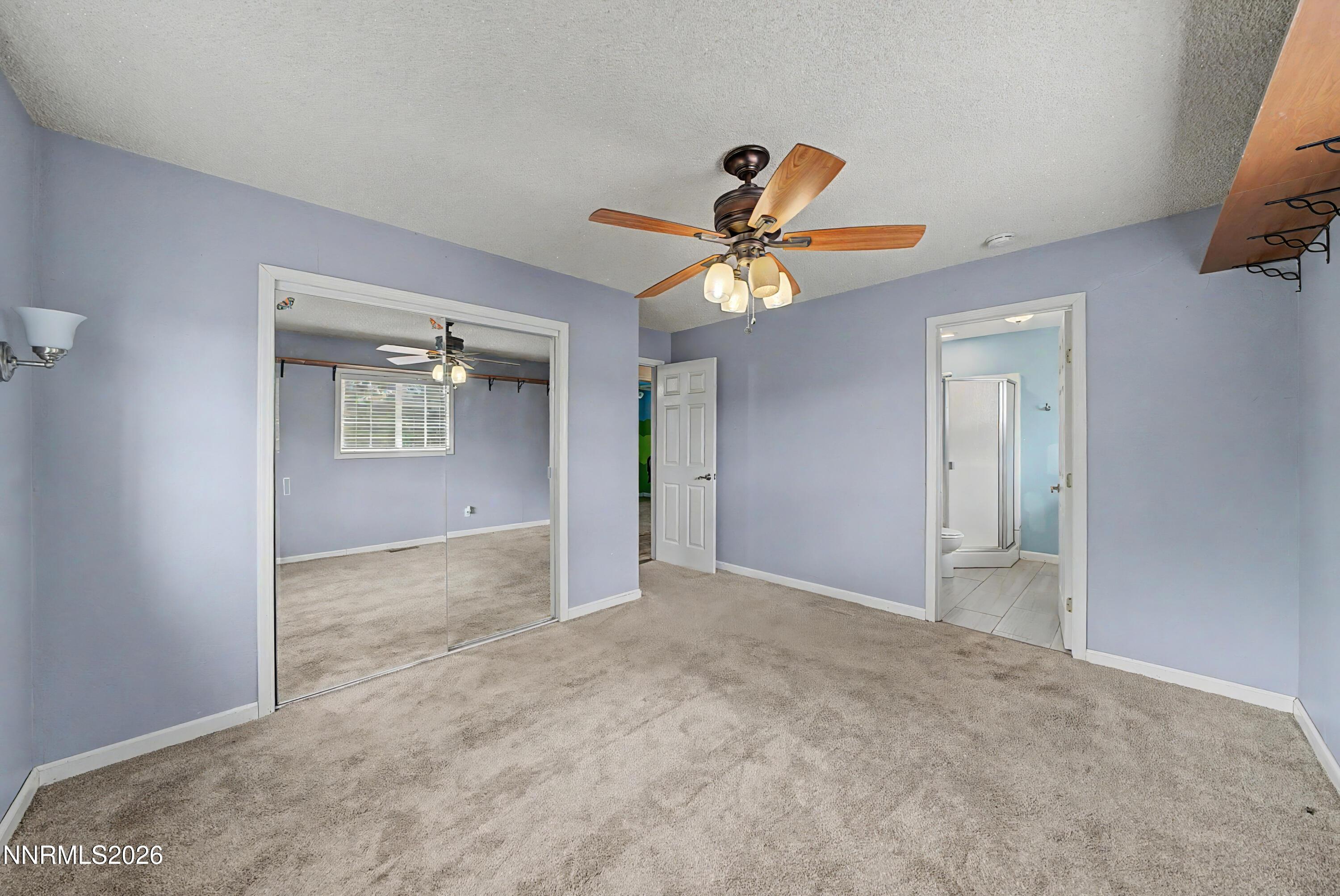 Image 3: bedroom