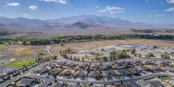 Image 4: 3-web-or-mls-DJI_0648-HDR-Edit