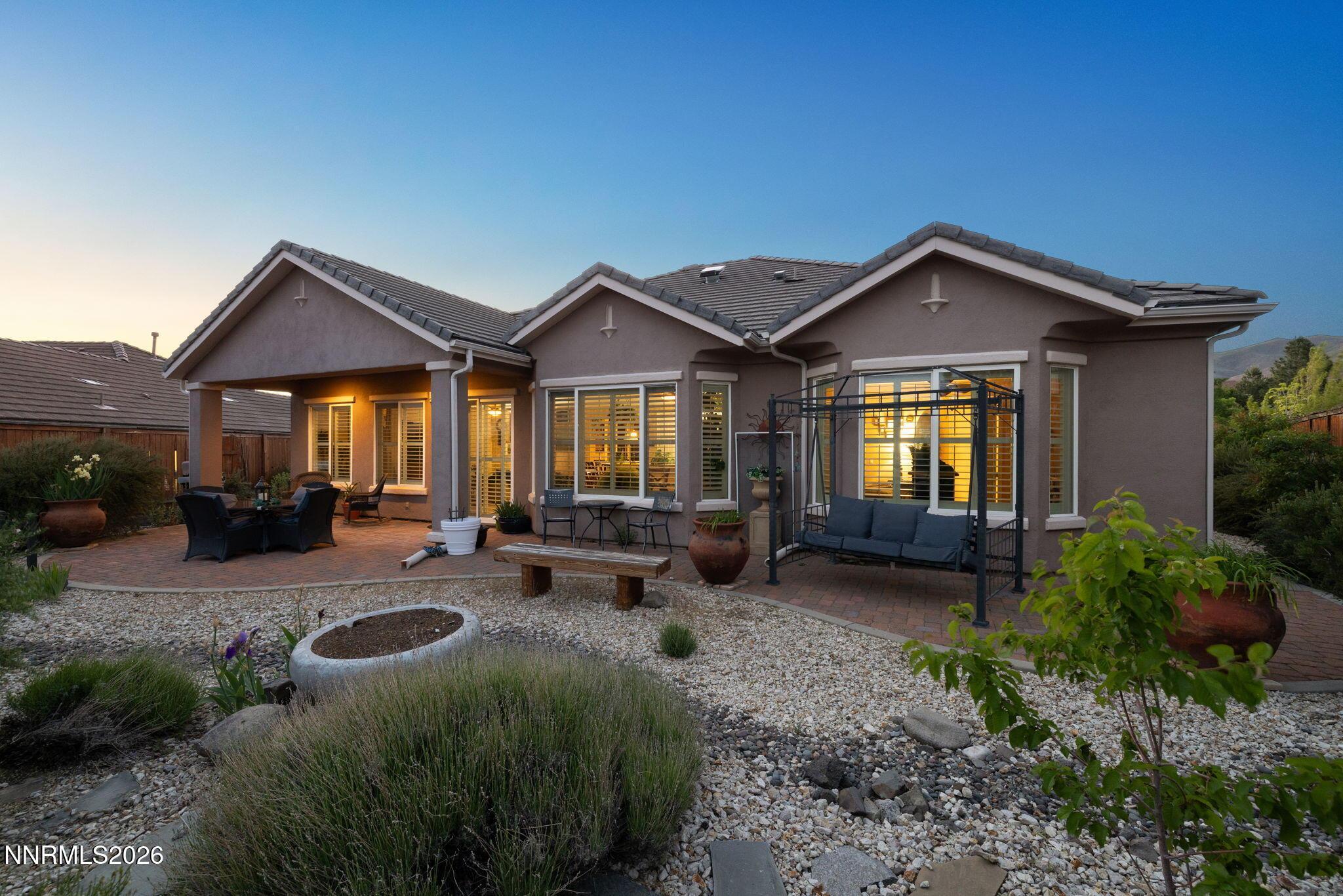 Image 2: 2-web-or-mls-9160 Quilberry Twilight-3