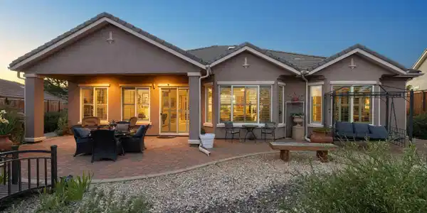 Image 3: 3-web-or-mls-9160 Quilberry Twilight-4
